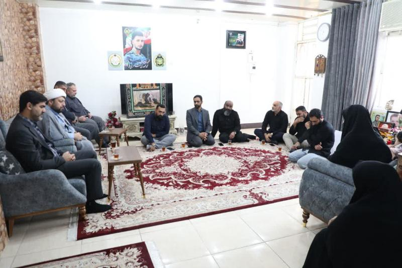دیدار مدیرعامل سازمان با خانواده شهید محمدمهدی شاهرخی‌فر از شهدای پدافند هوایی ارتش