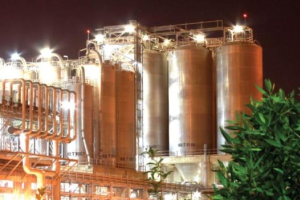 شرکت پتروشیمی لاله