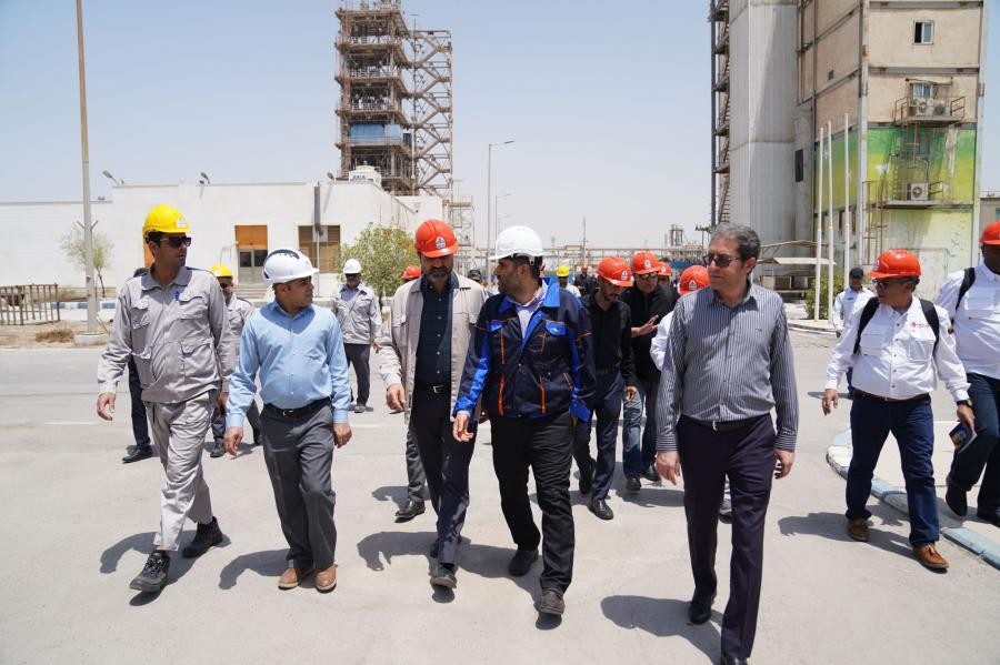 بازدید مسئولان پتروشیمی ونزوئلا از منطقه ویژه اقتصادی پتروشیمی
