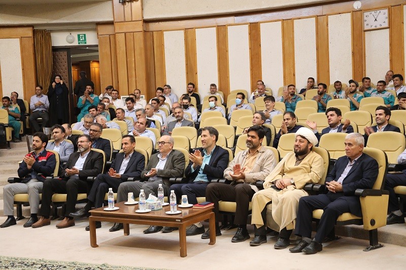 مراسم تقدیر از کارمندان نمونه سال 1400