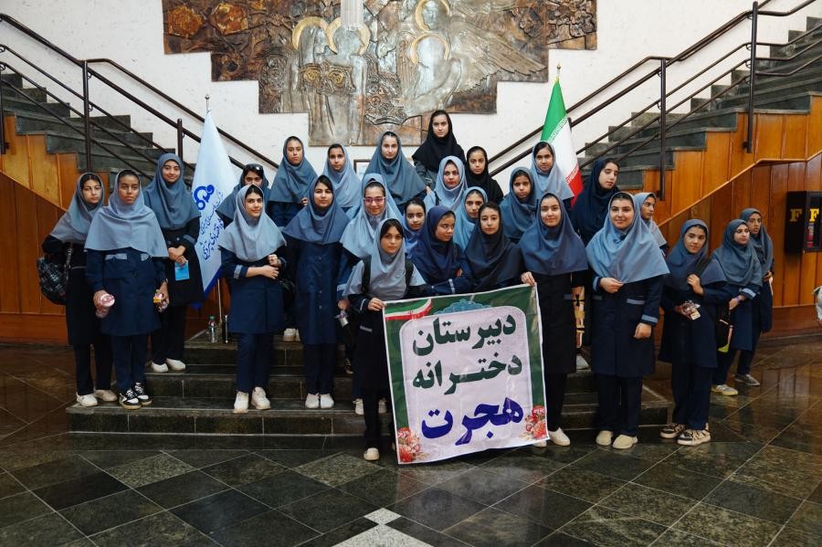 راهیان پیشرفت | بازدید دانش‌آموزان دختر مدارس شهر بندر امام خمینی(ره)