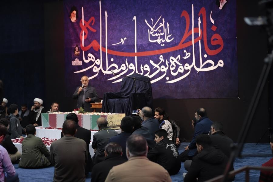 گوشه ای از استقبال مردم شریف شهرستان بندرماهشهر از پیکر مطهر شهید گمنام