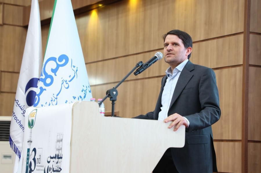 عباس زاده خطاب به مدیران صنعت پتروشیمی/ لطفا حال کارکنان را خوب کنید