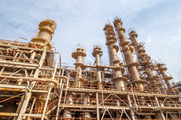 شرکت پتروشیمی غدیر