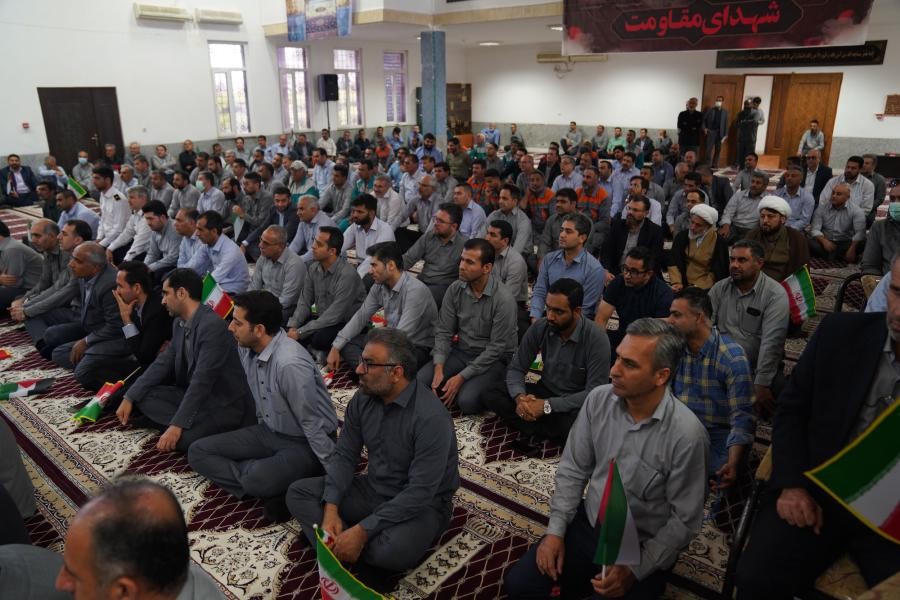 اجتماع کارکنان سازمان منطقه ویژه اقتصادی پتروشیمی در محکومیت جنایت رژیم صهیونیستی در غزه