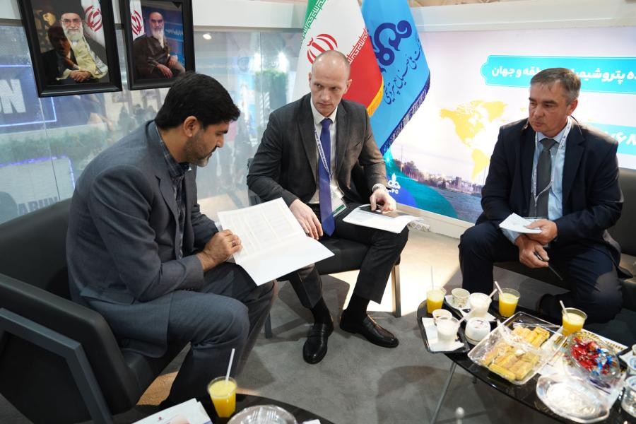 نخستین روز از بیست و هفتمین نمایشگاه بین المللی نفت، گاز، پالایش و پتروشیمی